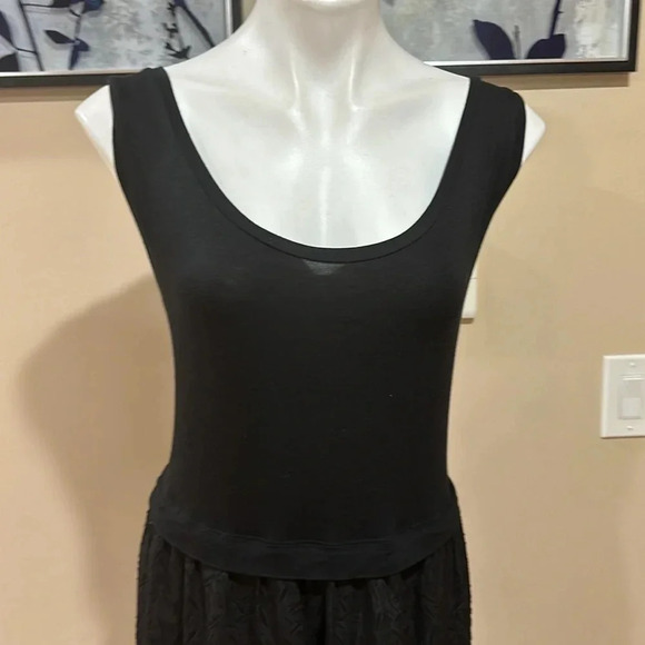 Calvin Klein
Plus Size Scoop Neck Sleeveless Smocked Knit Jersey Maxi Dress - Picture 3 of 13